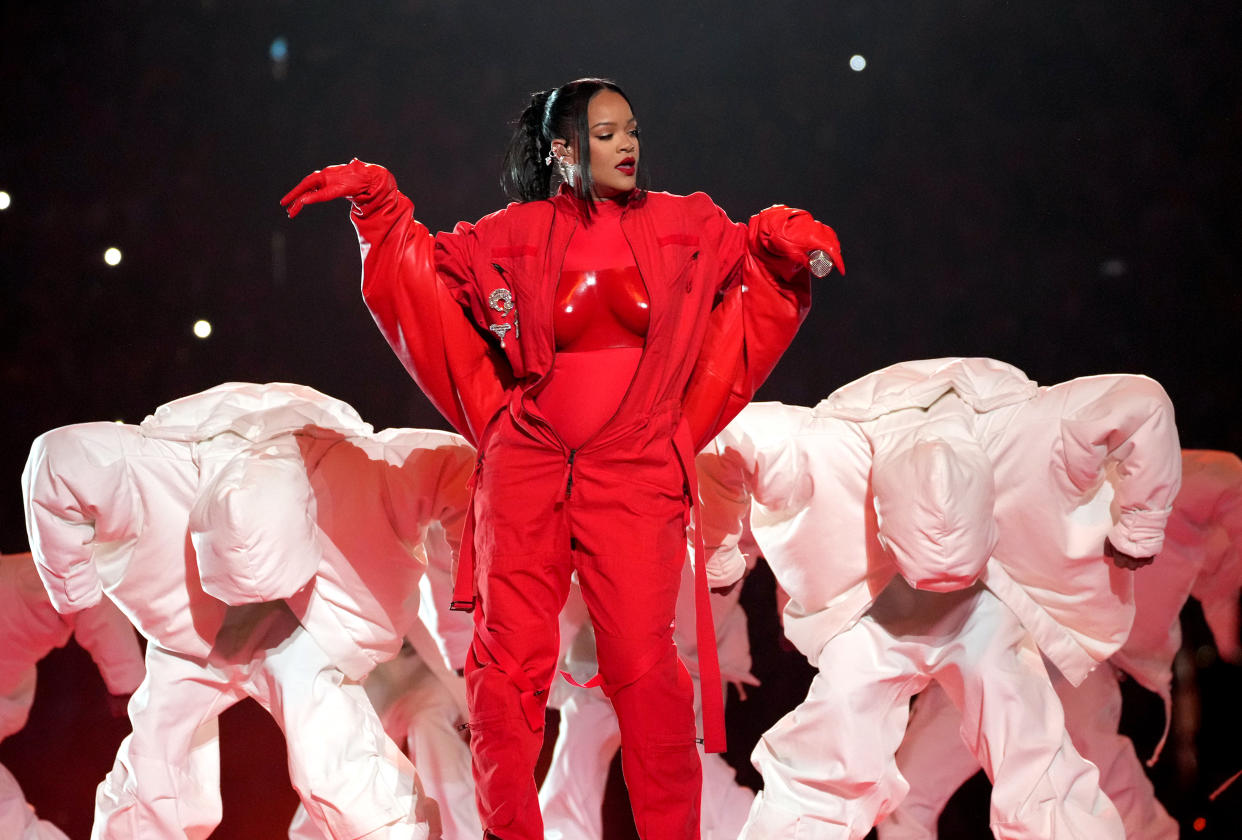 GLENDALE, ARIZONA - FEBRUARY 12:  Rihanna performs during Apple Music Super Bowl LVII Halftime Show at State Farm Stadium on February 12, 2023 in Glendale, Arizona. (Photo by Kevin Mazur/Getty Images for Roc Nation)