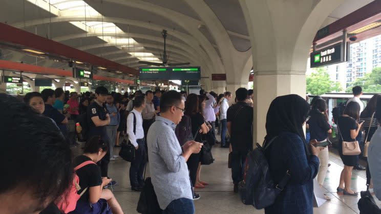 The crowd at Tanah Merah MRT at about 9am on Wednesday 14 June. Photo: Yahoo Singapore