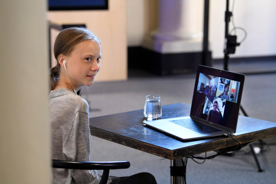 In der Corona-Krise ist auch Greta Thunberg auf Kommunikation per Videokonferenz angewiesen. (Bild: Jessica Gow/TT News Agency/via REUTERS)