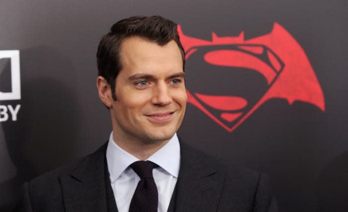 Henry Cavill es el actor mejor pagado de Netflix por The Witcher