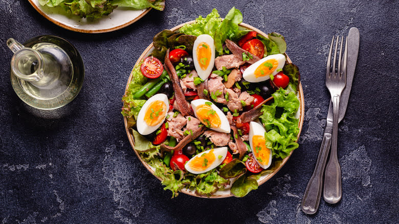 Top down view nicoise salad