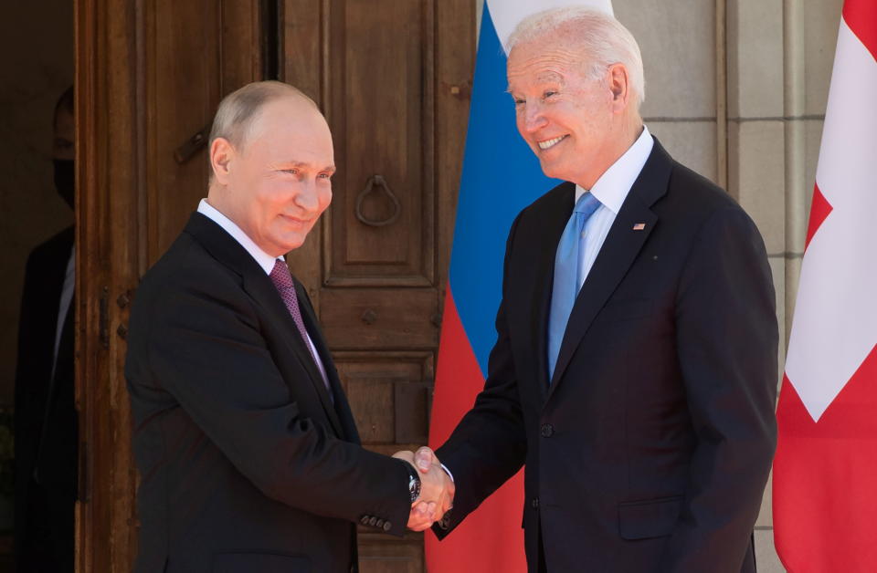 U.S. President Joe Biden and Russia's President Vladimir Putin shake hands as they arrive for the U.S.-Russia summit at Villa La Grange in Geneva, Switzerland June 16, 2021. Saul Loeb/Pool via REUTERS