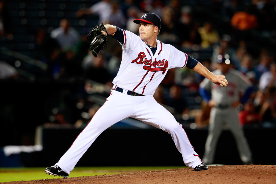 ATLANTA, GA - APRIL 17: Eric O'Flaherty #34 of the Atlanta Braves pitches to the New York Mets at Turner Field on April 17, 2012 in Atlanta, Georgia. (Photo by Kevin C. Cox/Getty Images)