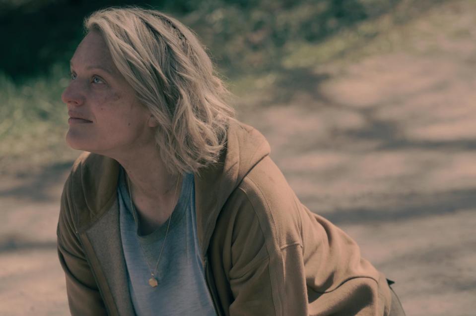 Elisabeth Moss in ‘The Handmaid’s Tale' (HULU)