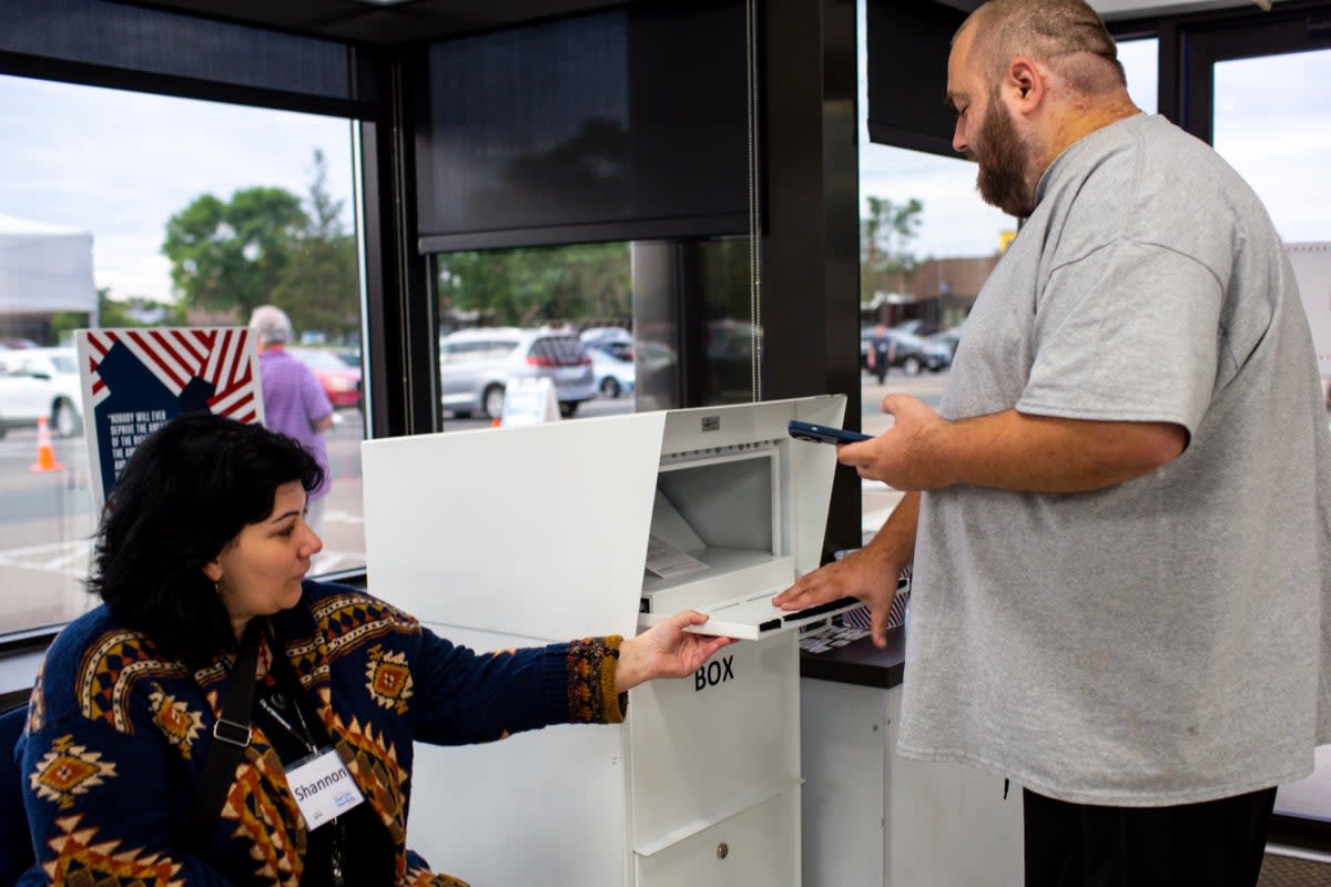 Election 2022 Voting Minnesota (ASSOCIATED PRESS)