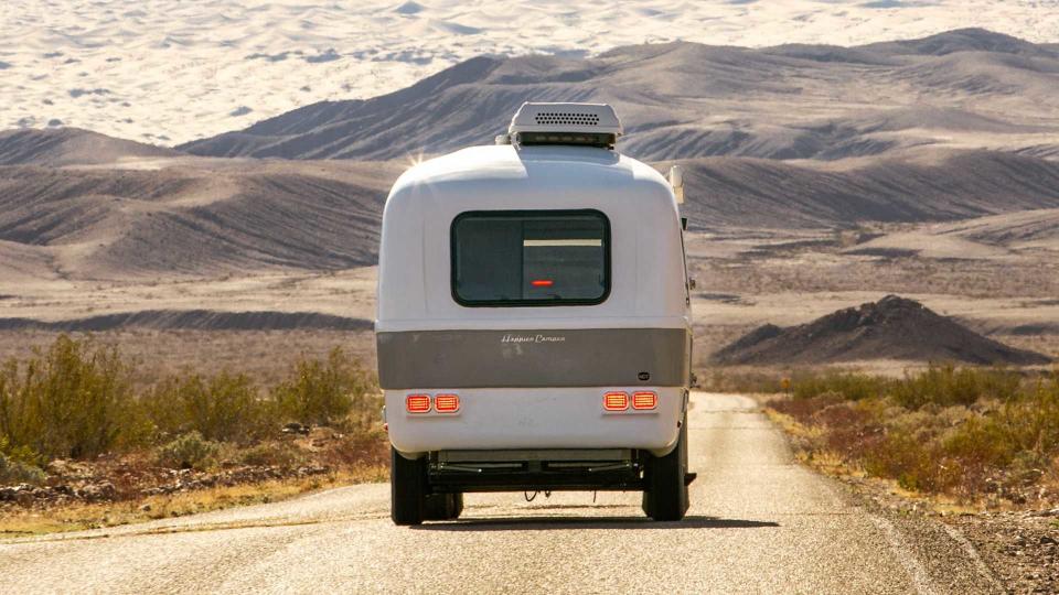 兼具模組化與舒適配備的露營拖車新秀─Happier Camper 發表「Traveler」
