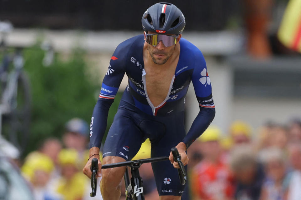 Groupama - FDJ's French rider Thibault Pinot cycles to the finish line during the 16th stage of the 110th edition of the Tour de France cycling race, 22 km individual time trial between Passy and Combloux, in the French Alps, on July 18, 2023. (Photo by Thomas SAMSON / AFP)