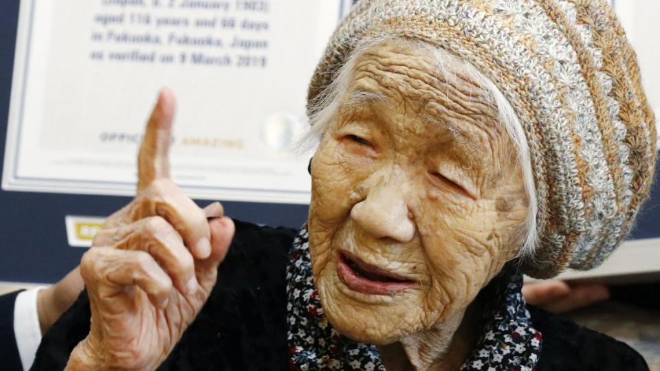 Die 116-jährige Japanerin Kane Tanaka trägt derzeit den Titel als ältester Mensch der Welt. Foto: Takuto Kaneko/Kyodo News