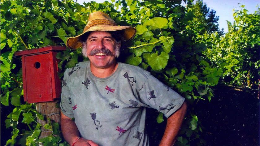 Amigo Bob Cantisano did pioneering work in organic farming. <span class="copyright">(Amigo Bob Cantisano)</span>