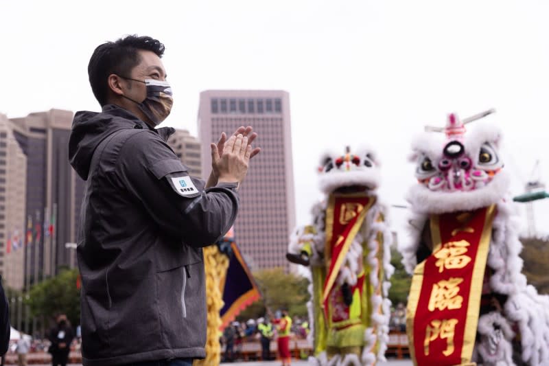 蔣萬安市長出席觀賞台灣燈會踩街遊行。（圖／臺北市政府文化局提供）