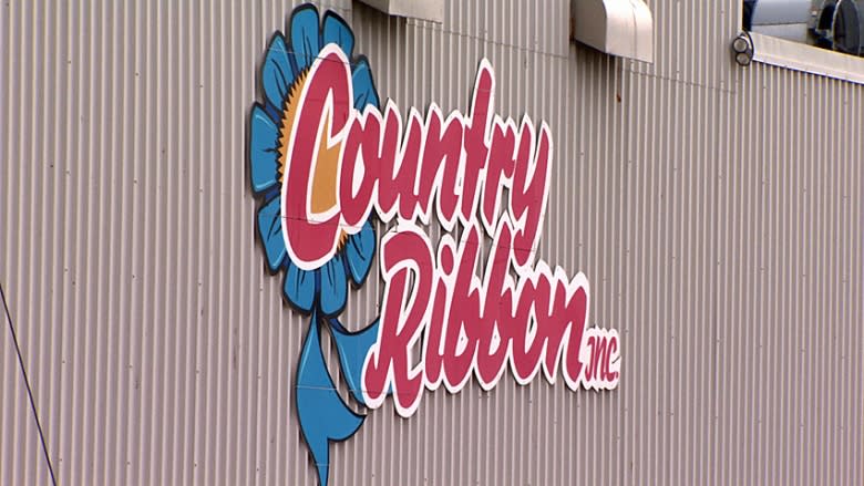 Country Ribbon workers approve new contract