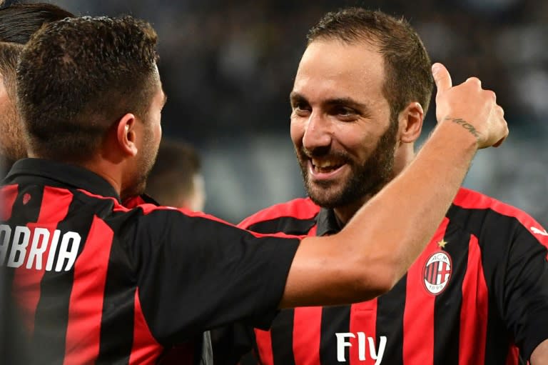 Argentine striker Gonzalo Higuain wants to score his first AC Milan goal on his San Siro debut against AS Roma