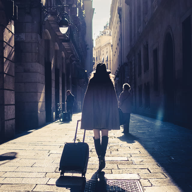 Walking with a suitcase, Chile