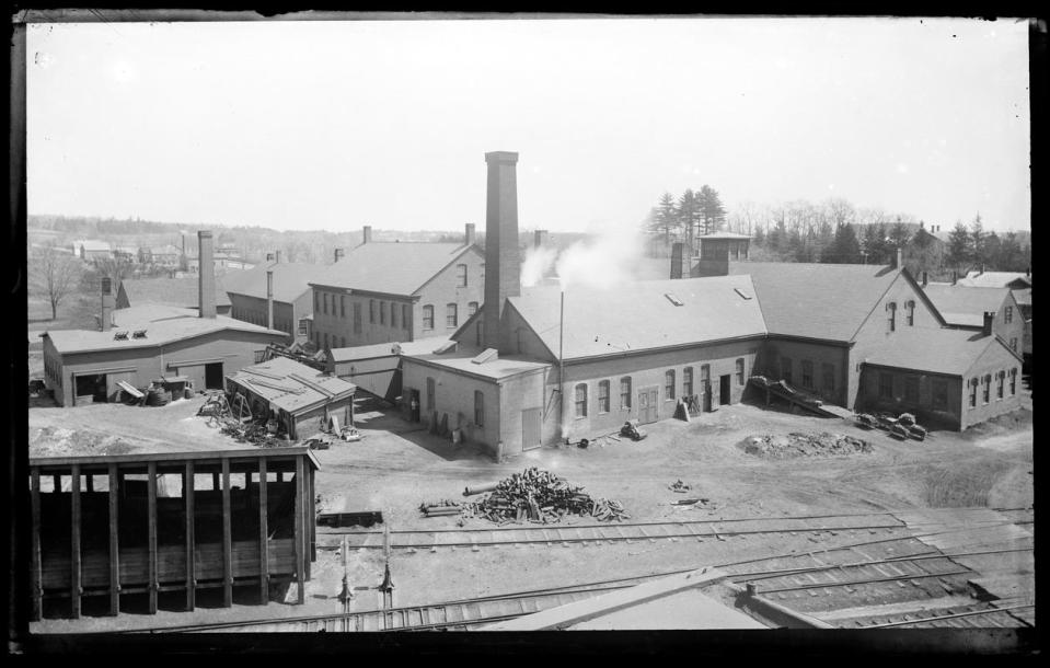 The Perkins iron foundry in Bridgewater as seen from the roof of the Eagle Cotton Gin Company, at the foot of Pearl Street, circa 1880. Retrieved from the Digital Commonwealth collection June 28, 2004 at https://www.digitalcommonwealth.org/search/commonwealth:8s45qj09c