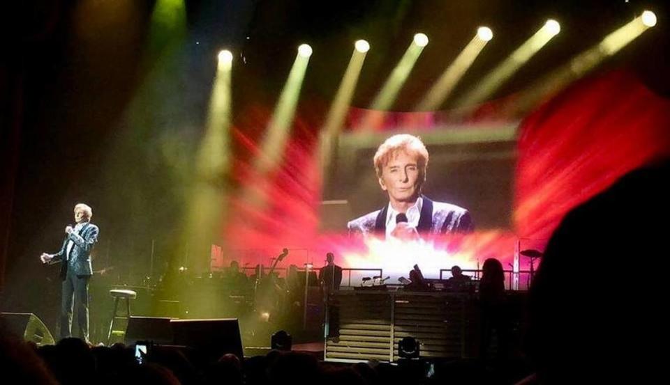 Barry Manilow is coming to Kentucky.