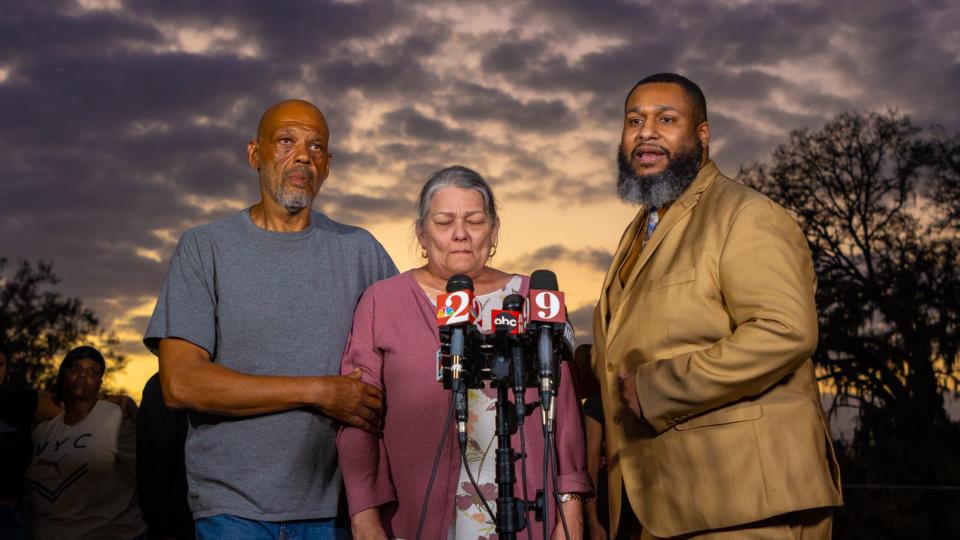 The family of the man shot and killed by Winter Park police while attending his niece’s wedding reception is refuting what officers said happened leading up to the shooting.