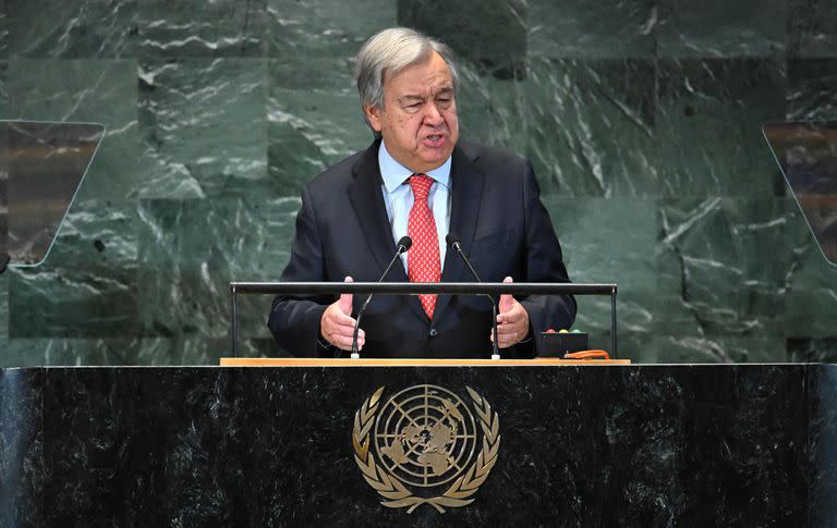 El secretario general de las Naciones Unidas, Antonio Guterres, habla en la sesión inaugural de la segunda Cumbre de los Objetivos de Desarrollo Sostenible (ODS) el 18 de septiembre de 2023, antes de la 78.ª Asamblea General de las Naciones Unidas