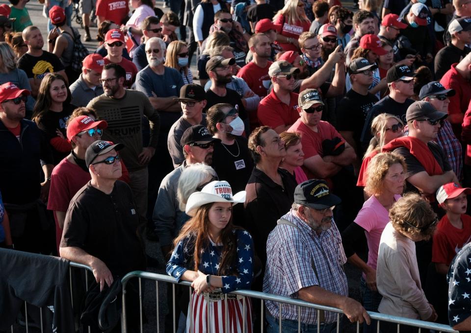 Donald Trump Supporters anxiously await the arrival of President Donald Trump for a rally at the Toledo Express Airport (Getty Images)