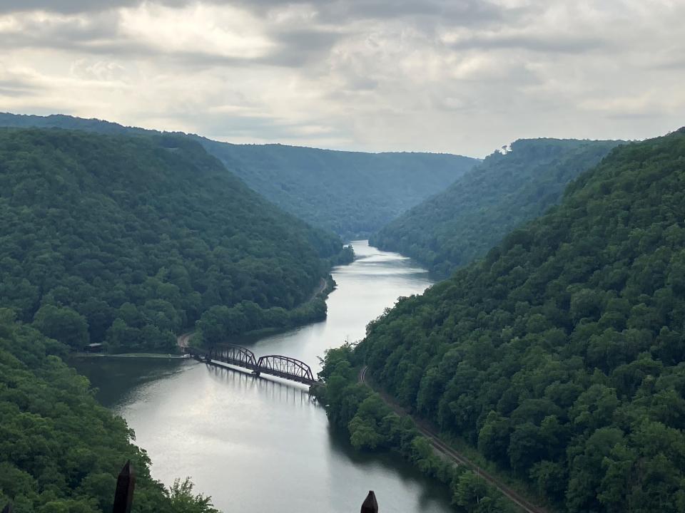 Hawks Nest State Park provides a stunning view of the Kanawha River in West Virginia.