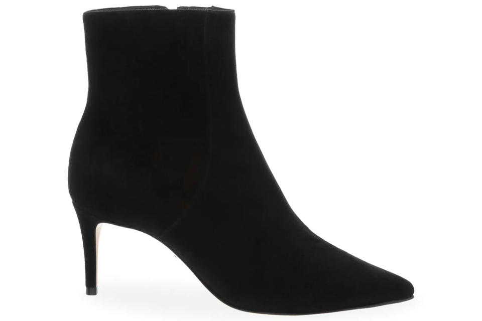 black boots, booties, heeled, suede, schutz