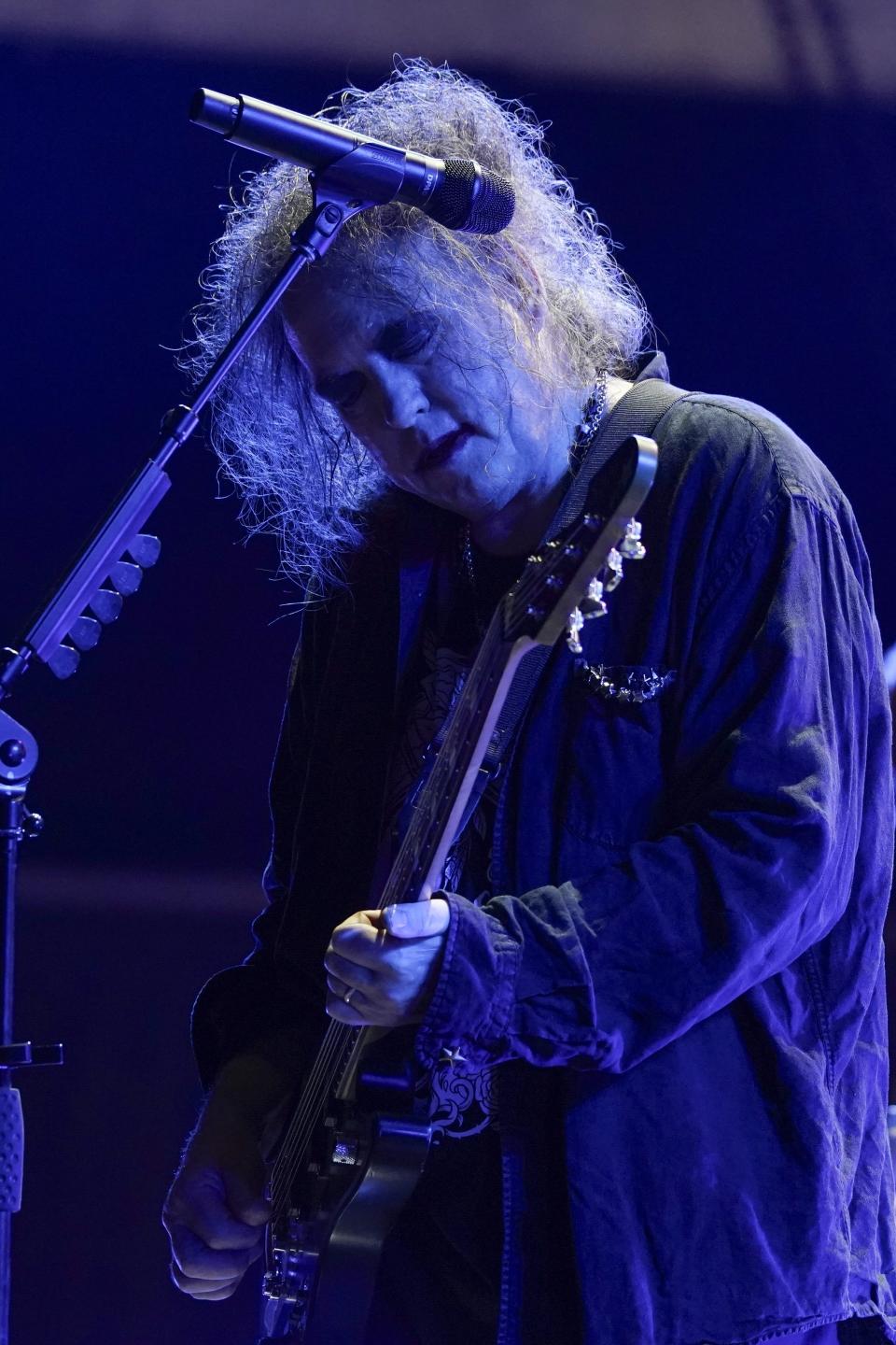 Robert Smith de The Cure durante su concierto en el festival Corona Capital en la Ciudad de México, el domingo 19 de noviembre de 2023. (Foto AP/Aurea Del Rosario)