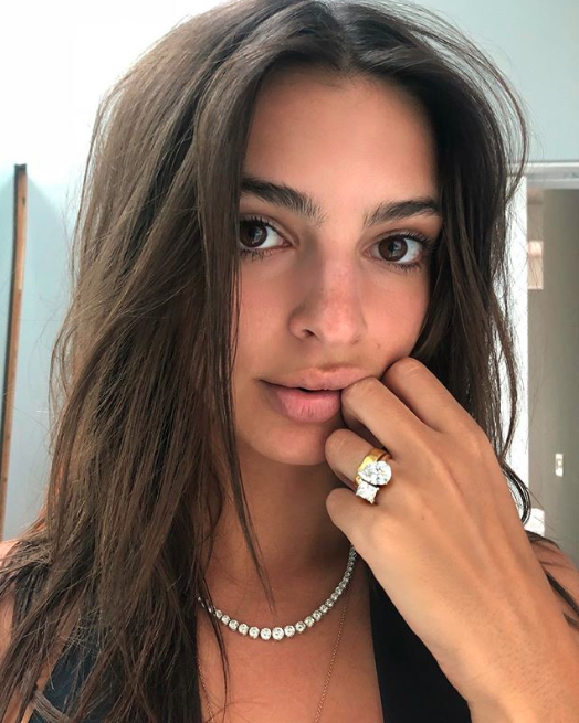 Emily Ratajkowski has just given fans the first look at her massive engagement ring. Photo: Instagram/Emrata