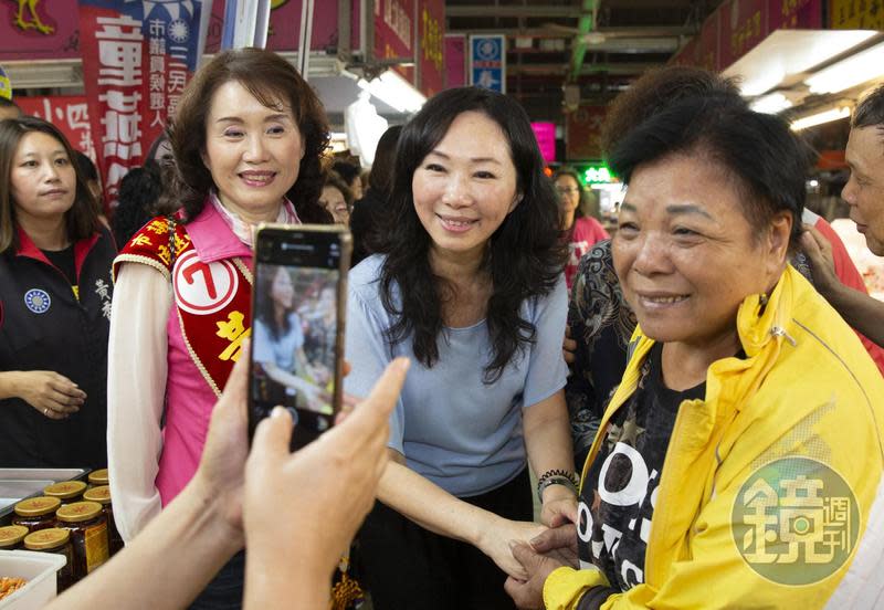 韓國瑜出馬角逐黨魁的意願不低，但礙於李佳芬（圖）等家人反對，目前遲未表態。