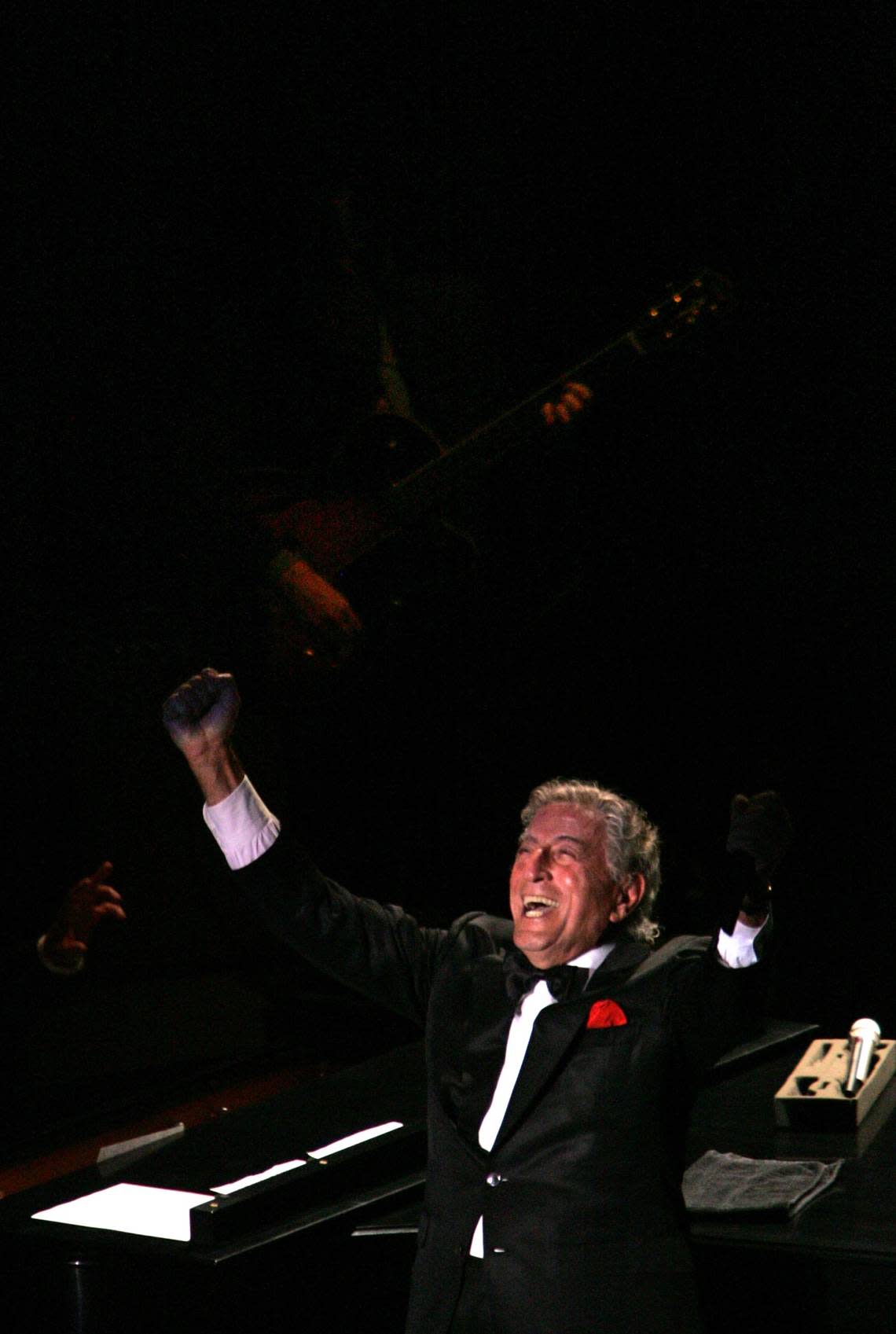 Tony Bennett performs Friday, Sept. 9, 2005, during the reopening of the newly renovated Memorial Hall in Chapel Hill. TRAVIS LONG/tlong@newsobserver.com