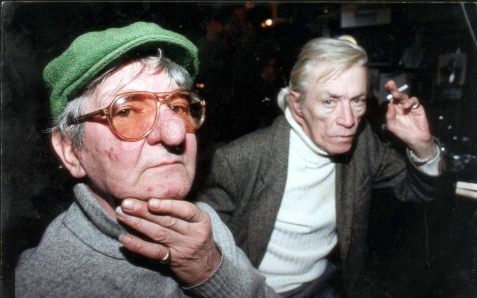 Ian Board (left) with Spectator columnist Jeffrey Bernard - John Minihan/Evening Standard/Shutterstock