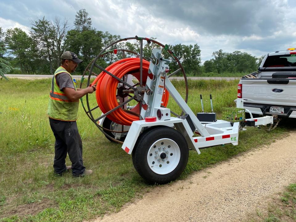 In preparation for the rural broadband expansion that will roll out across the state, Central Louisiana Technical Community College in Alexandria is offering a course series in fiber-optics certification beginning Sept. 12.
