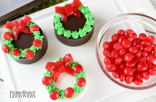 Oreo Wreaths