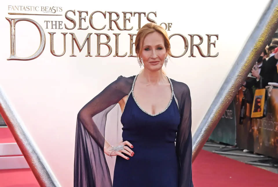 J. K. Rowling 2022 bei der Weltpremiere von “Phantastische Tierwesen: Dumbledores Geheimnisse“. (David M. Benett/Dave Benett/WireImage)