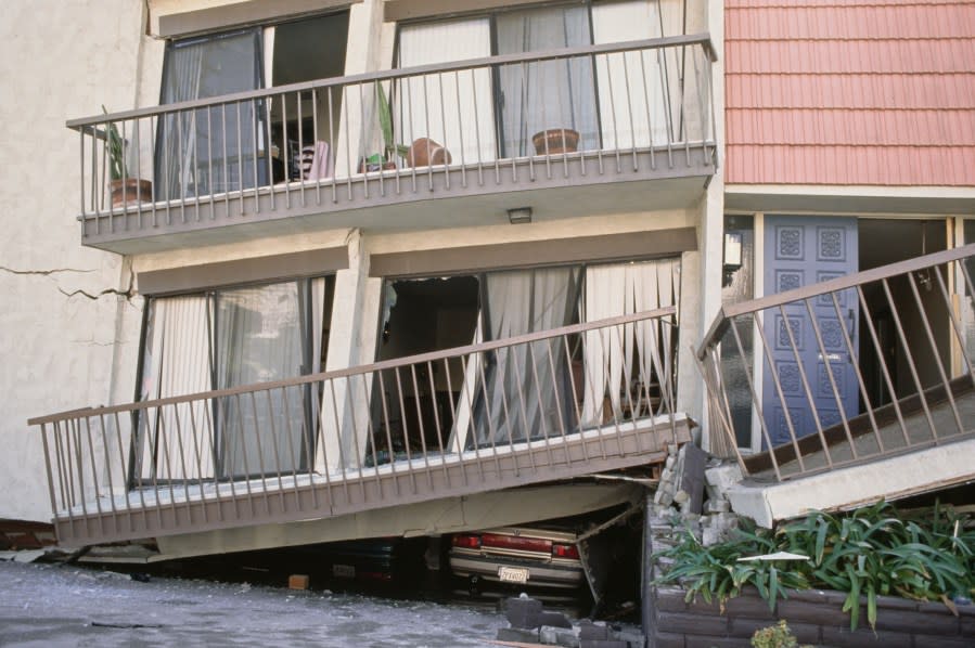 Damage in the Van Nuys neighbourhood following the 1994 Northridge earthquake, which reached a magnitude of 6.7, in the San Fernando Valley region of the Los Angeles, California, 17th January 1994. With a duration of ten-to-twenty seconds, it was felt as far away as San Diego and Las Vegas. (Photo by Vinnie Zuffante/Getty Images)