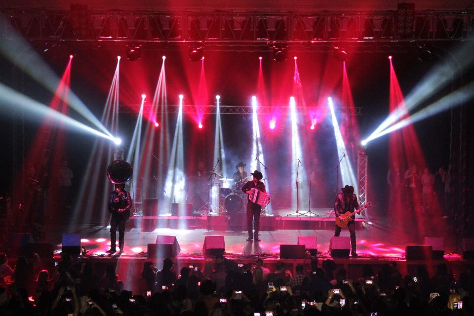 Calibre 50 is seen performing in Milwaukee at The Rave in 2016.