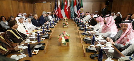 U.S. President Barack Obama hosts a working session of the six-nation Gulf Cooperation Council (GCC) at Camp David in Maryland May 14, 2015. REUTERS/Kevin Lamarque