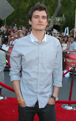 Orlando Bloom at the Disneyland premiere of Walt Disney Pictures' Pirates of the Caribbean: At World's End