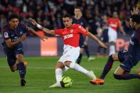 <p>Grosse occasion pour l’AS Monaco ! Rony Lopes intercepte une mauvaise passe de Pastore et se présente face à Areola, qui remporte son duel à la 50e minute. </p>