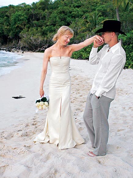 Renée Zellweger & Kenny Chesney: 4 Months