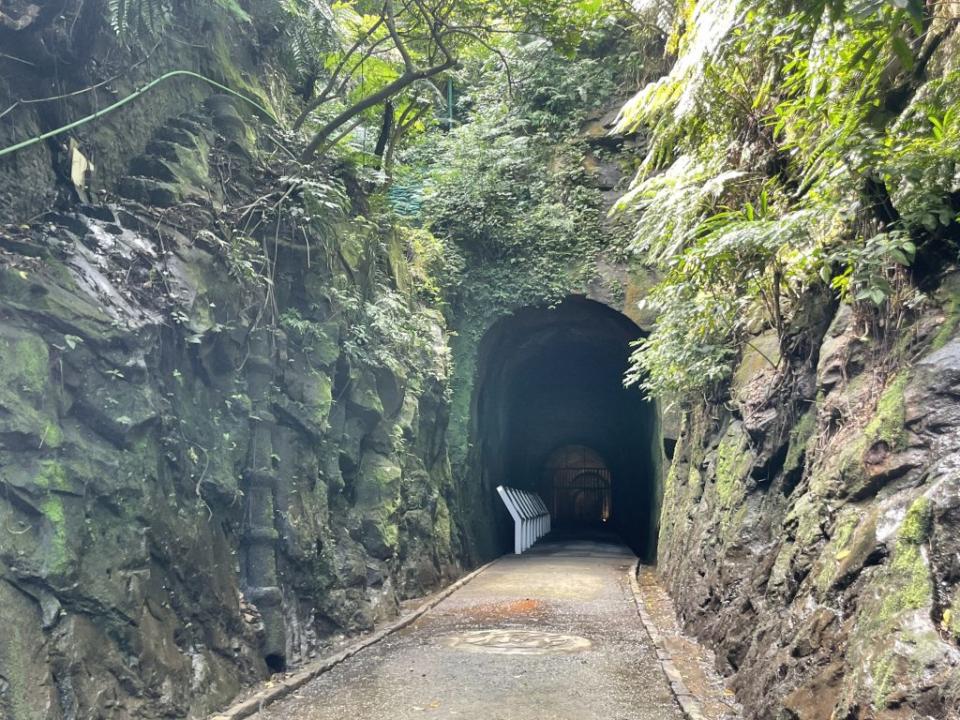 劉銘傳隧道為市定古蹟，又稱獅球嶺隧道。(記者吳翊慈攝)