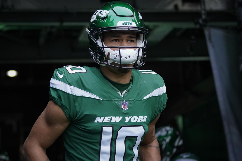 FILE - New York Jets wide receiver Allen Lazard (10) runs onto the field before an NFL football game against the Washington Commanders Sunday, Dec. 24, 2023, in East Rutherford, N.J. Lazard never lived up to the four-year, $44 million deal he signed. (AP Photo/Bryan Woolston, File)