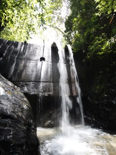 南投》埔里神秘新景點 露營烤肉戲水清涼一夏