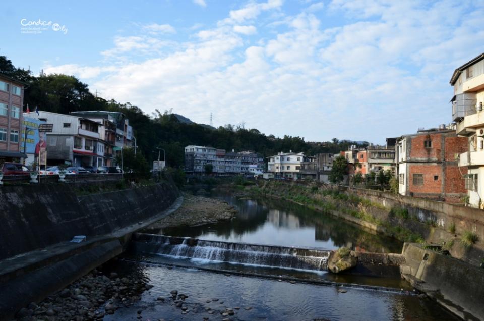 【鐵道旅行】雙溪半日遊 漫步迷人復古小鎮，海山餅店蛋糕好好吃!