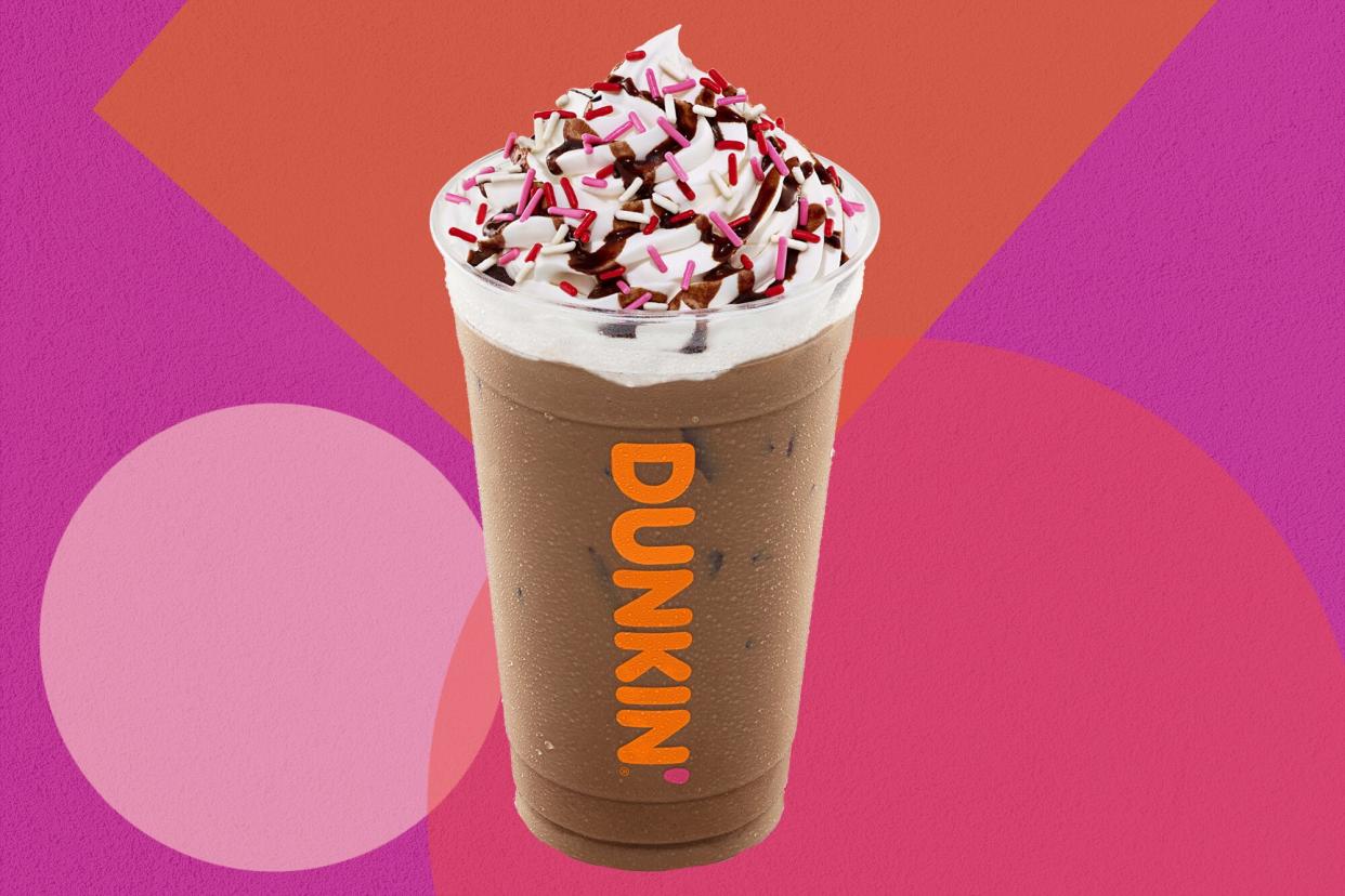 a photo of the Dunkin Brownie Batter Signature Latte