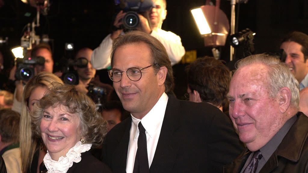 kevin costner once casted his late parents in his movies