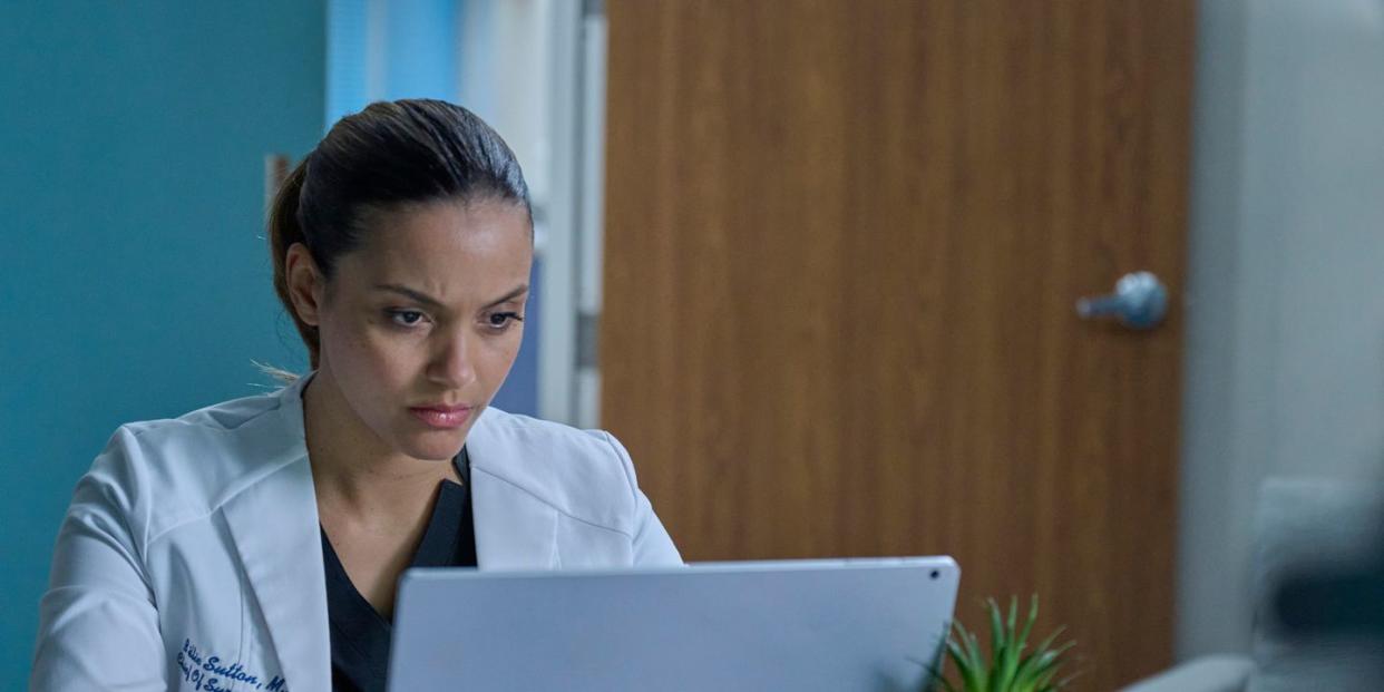 the resident jessica lucas in the fall finale family day episode of the resident airing tuesday, dec 6 800 902 pm etpt on fox photo by fox via getty images