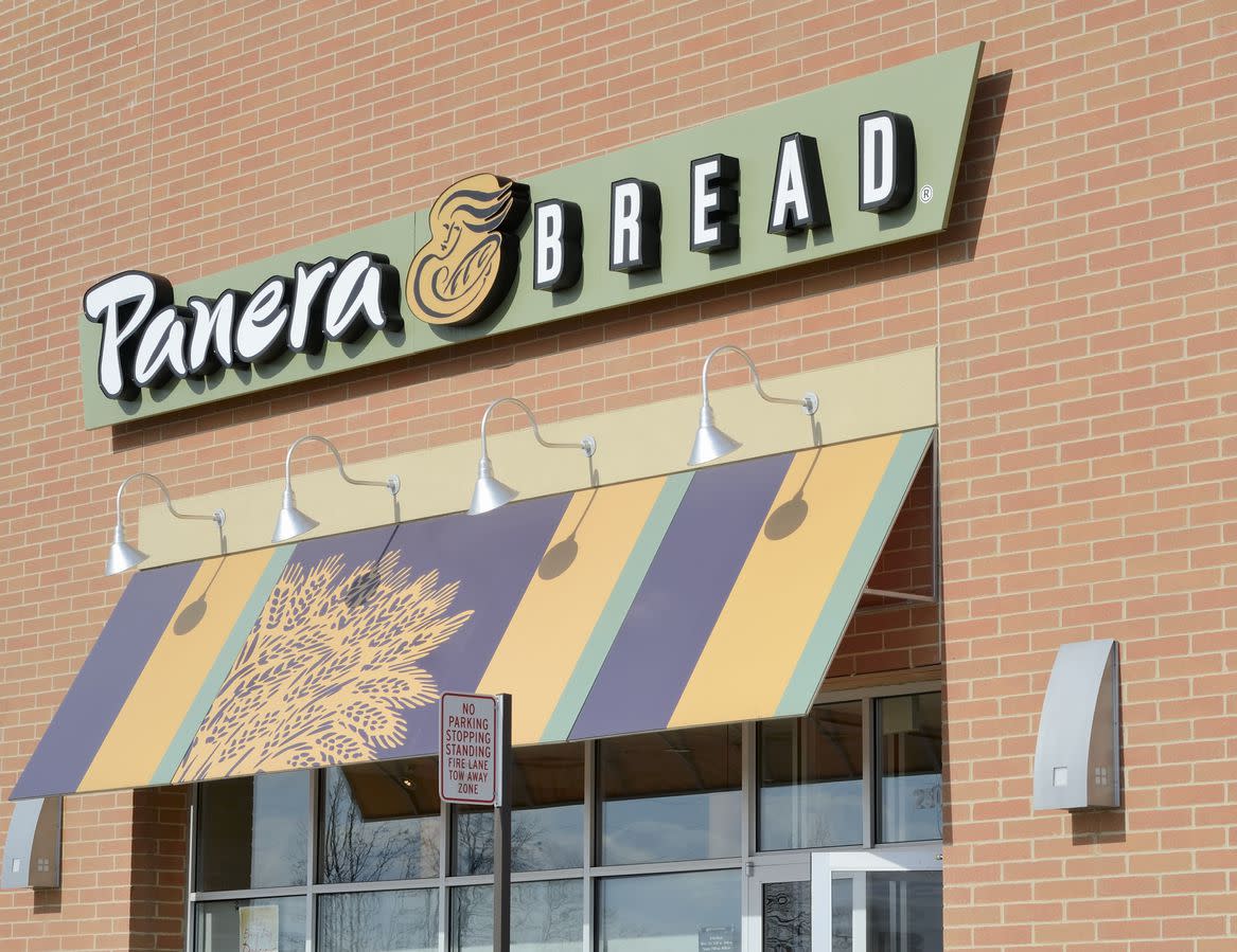 An image of a Panera Bread sign.