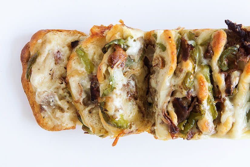 Philly Cheesesteak Pull-Apart Bread