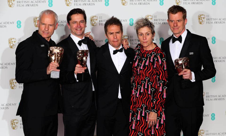 &nbsp;(From left) Martin McDonagh, Peter Czernin, Sam Rockwell, Frances McDormand and Graham Broadbent pose with their awards for "Three Billboards Outside Ebbing, Missouri." (Photo: Reuters)