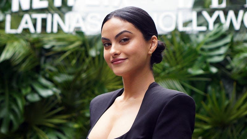 Camila Mendes 