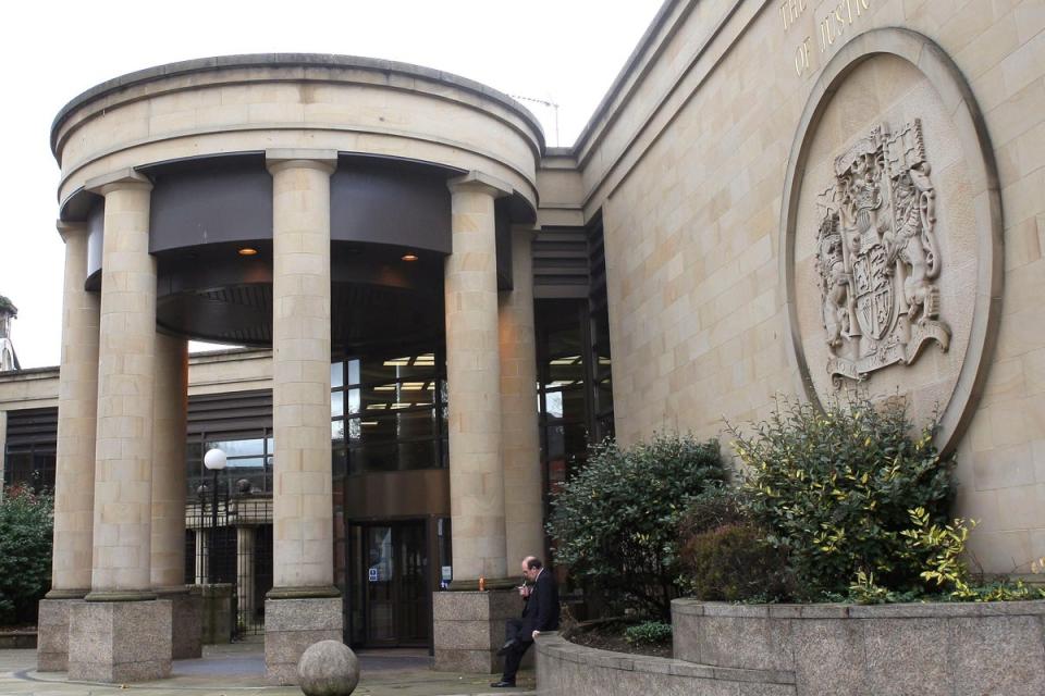 Der Fall wurde beim High Court in Glasgow (PA) anhängig gemacht.